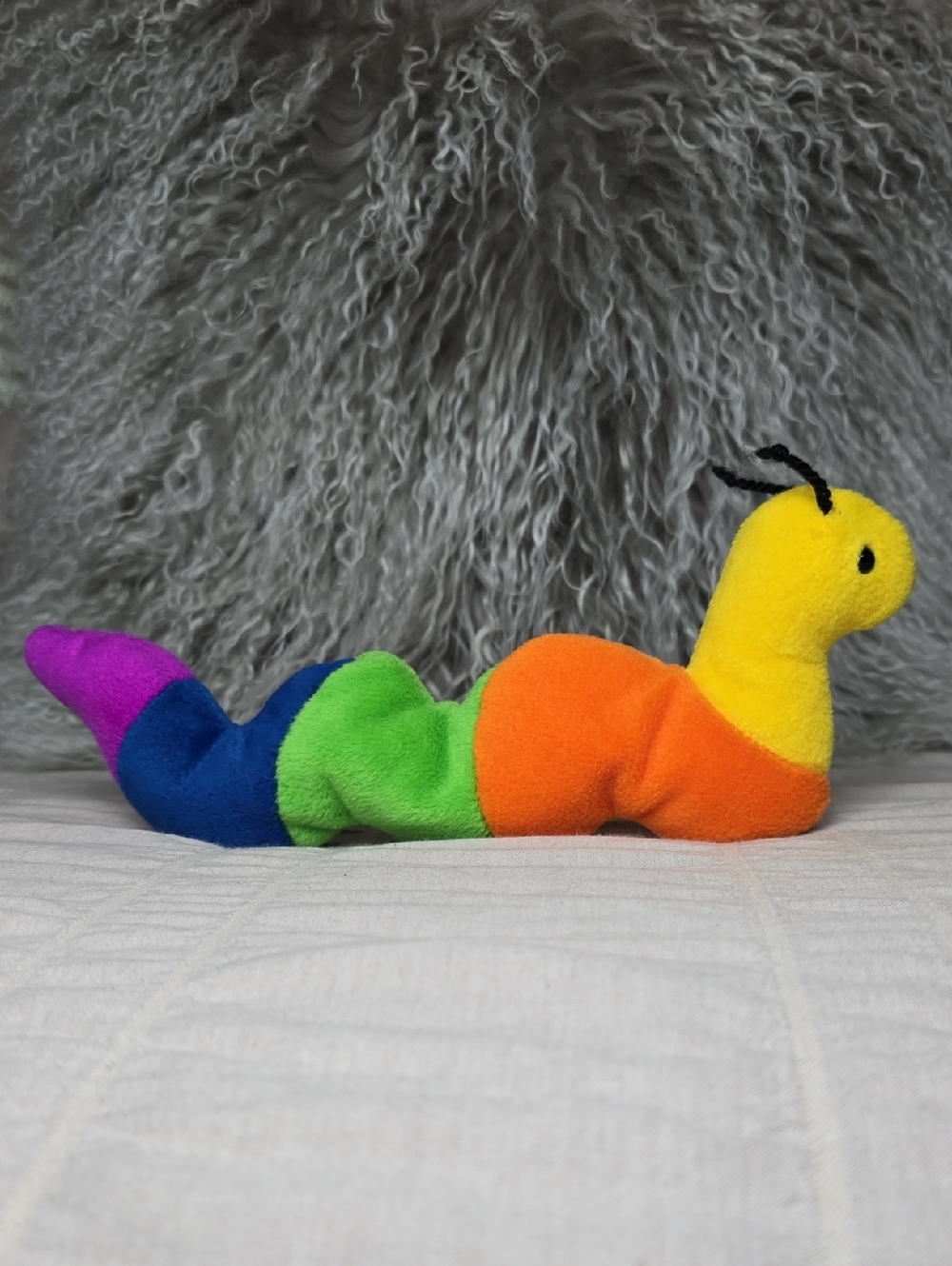 TY Beanie Baby Inch the Caterpillar | 1995 Vintage Rainbow Plush - Picture 3 of 9